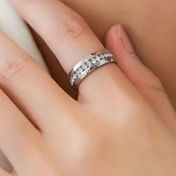 Silvery Crystal Men's Ring sz 10 - Picture 7 of 9